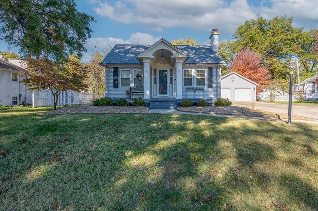 1412 W 5th Street, Sedalia, MO 65301