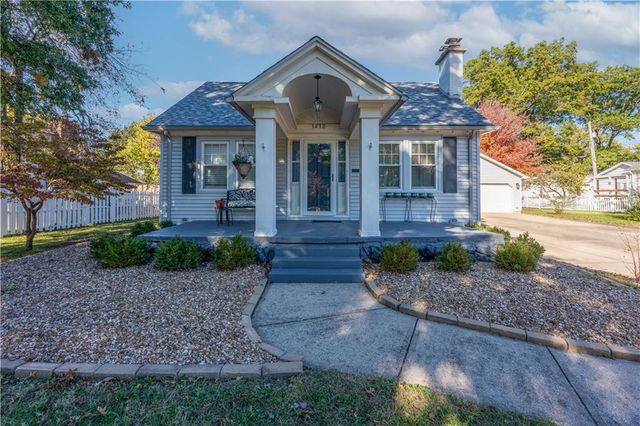 1412 W 5th Street, Sedalia, MO 65301