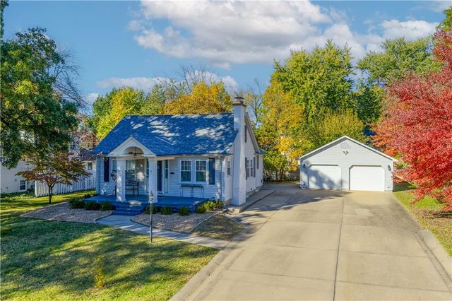 1412 W 5th Street, Sedalia, MO 65301