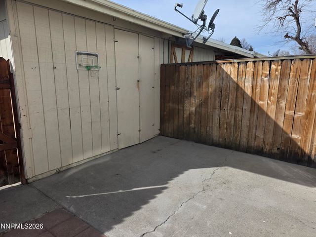 127 Smithridge Park, Reno, NV 89502