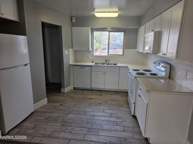 127 Smithridge Park, Reno, NV 89502