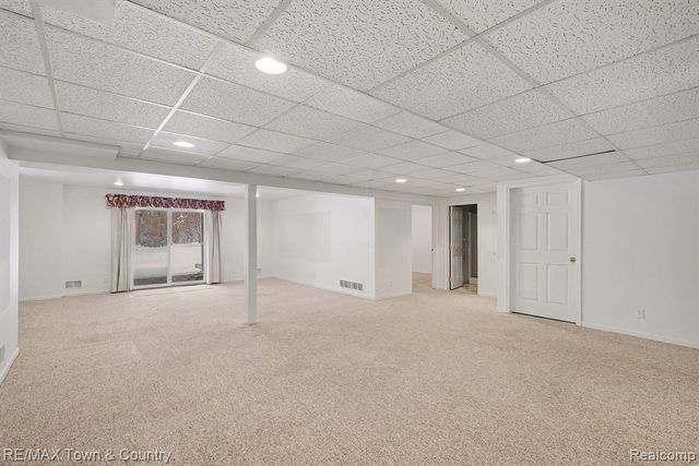 229 Aberdeen Court, Flushing, MI 48433