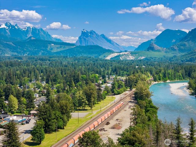 40716 Dorman Road, Gold Bar, WA 98251