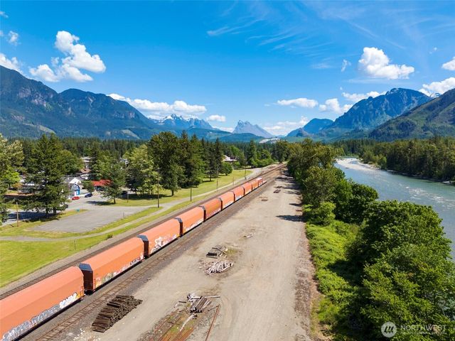 40716 Dorman Road, Gold Bar, WA 98251