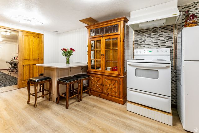 9650 S BUTTONWOOD DR, Sandy, UT 84092