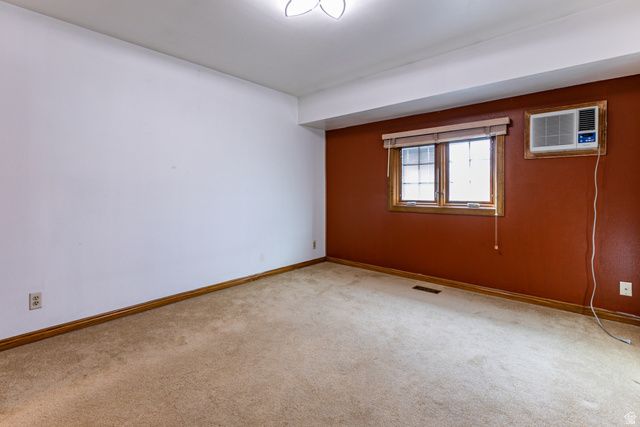 9650 S BUTTONWOOD DR, Sandy, UT 84092