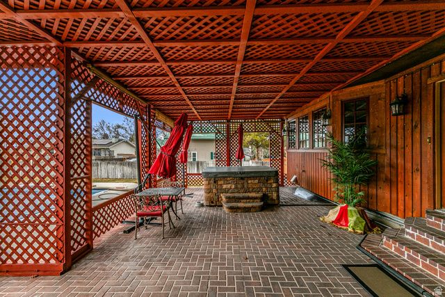 9650 S BUTTONWOOD DR, Sandy, UT 84092