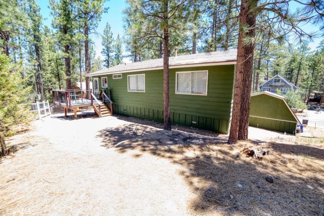 489 Hillen Dale, Big Bear City, CA 92314
