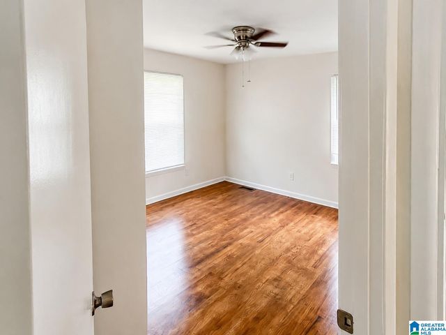 1008 26TH AVENUE N, Hueytown, AL 35023