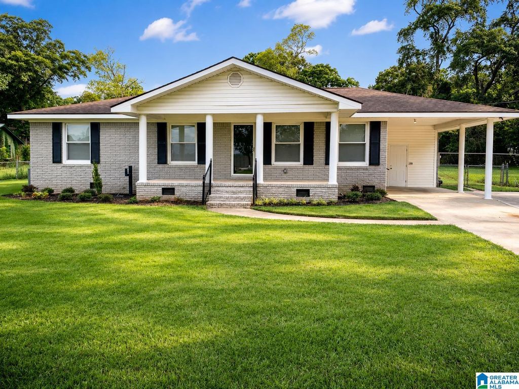 1008 26TH AVENUE N, Hueytown, AL 35023