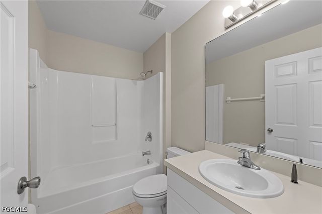 224 SW 14th AVE, Cape Coral, FL 33991