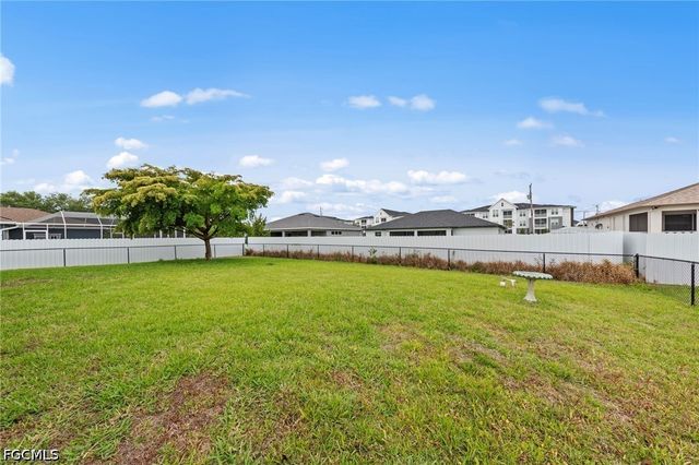 224 SW 14th AVE, Cape Coral, FL 33991