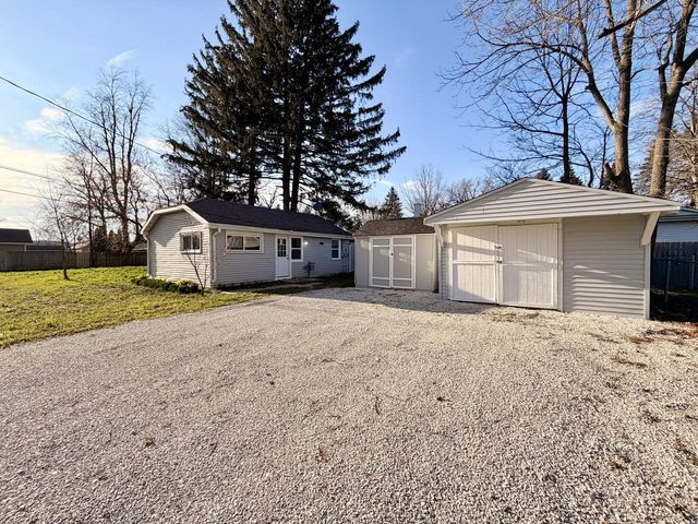 W1038 Geranium ROAD, Genoa City, WI 53128