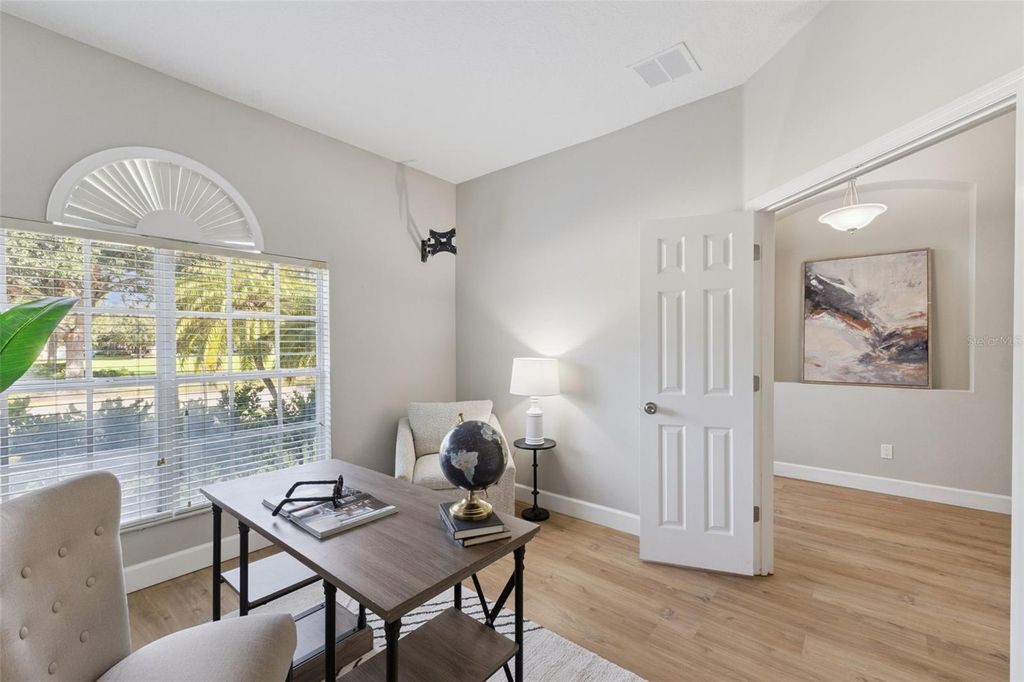 Image 20 of property listing at 9952 FENROSE TERRACE, Orlando, FL 32827