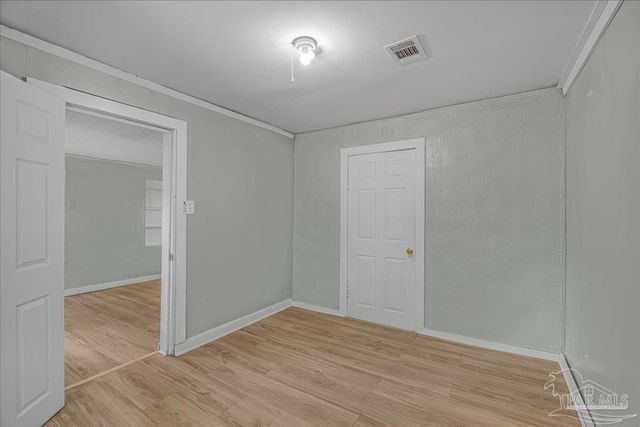 1011 W Hatton St, Pensacola, FL 32526