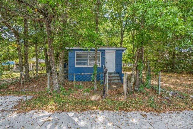 1011 W Hatton St, Pensacola, FL 32526