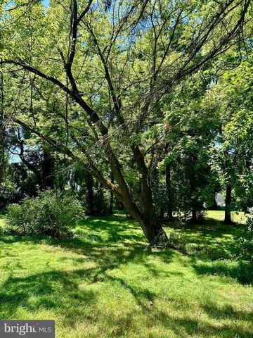 6085 UPPER MOUNTAIN ROAD, New Hope, PA 18938