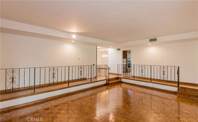 13104 Magnolia, Sherman Oaks, CA 91423