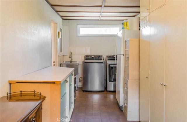 13104 Magnolia, Sherman Oaks, CA 91423