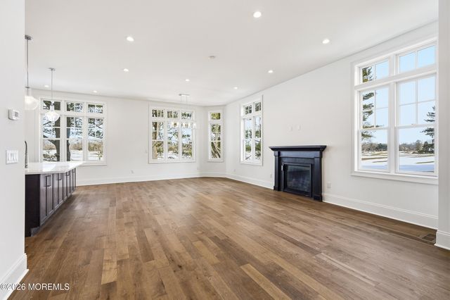 130 Eagle Way, Eatontown, NJ 07724