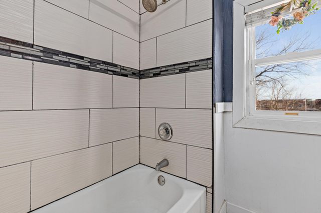 2611 Longfellow Avenue, Minneapolis, MN 55407