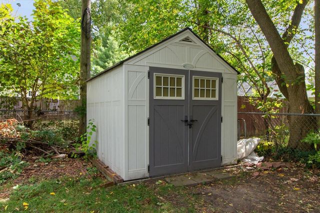 617 S Lansing Street, Mount Pleasant, MI 48858