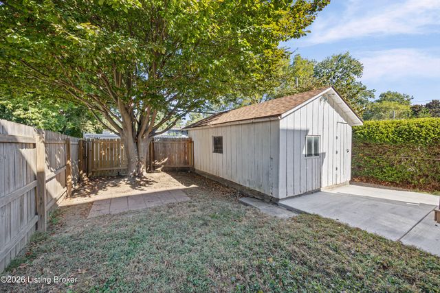 1821 Bonnycastle Ave, Louisville, KY 40205