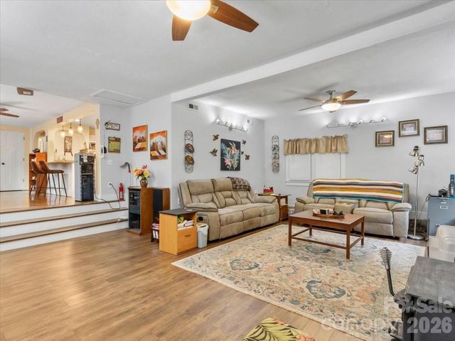 2 Ray Road, Weaverville, NC 28787
