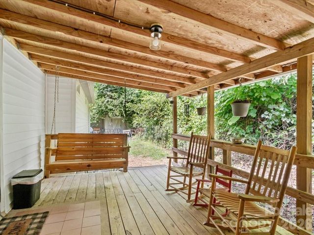 2 Ray Road, Weaverville, NC 28787