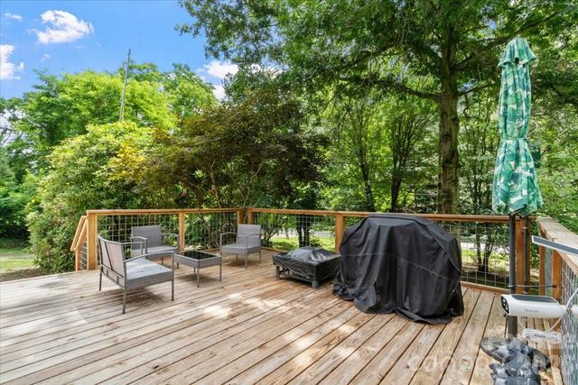 2 Ray Road, Weaverville, NC 28787