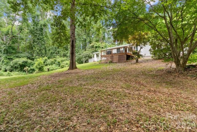 2 Ray Road, Weaverville, NC 28787