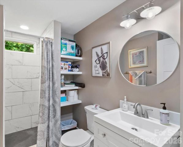 2 Ray Road, Weaverville, NC 28787