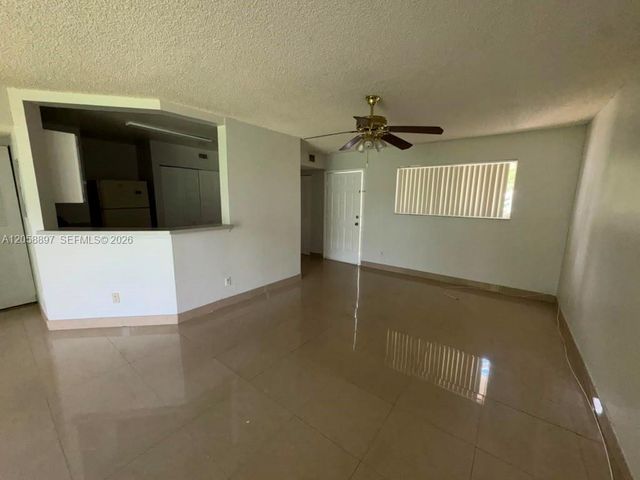 3461 NW 44th Street 102, Oakland Park, FL 33309