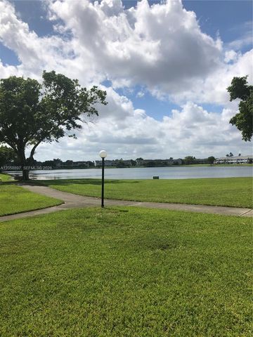 3461 NW 44th Street 102, Oakland Park, FL 33309
