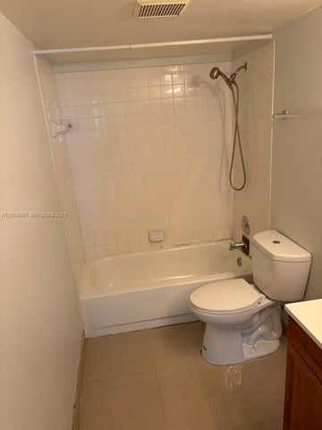 3461 NW 44th Street 102, Oakland Park, FL 33309
