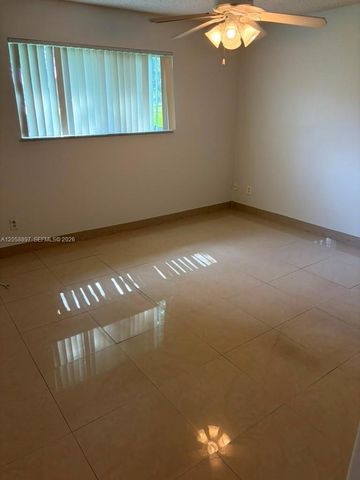 3461 NW 44th Street 102, Oakland Park, FL 33309