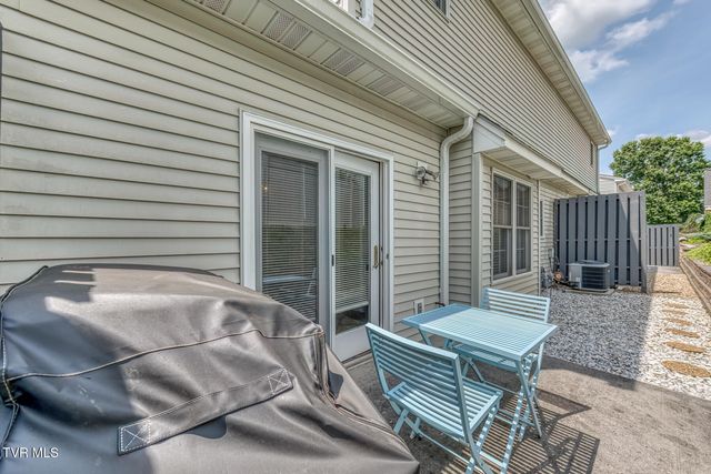 1725 Lakeview Drive, 42, Johnson City, TN 37601