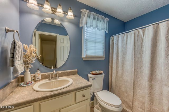 1725 Lakeview Drive, 42, Johnson City, TN 37601
