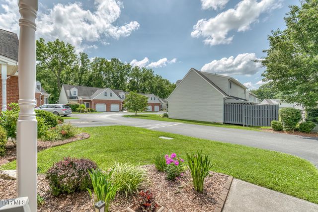 1725 Lakeview Drive, 42, Johnson City, TN 37601