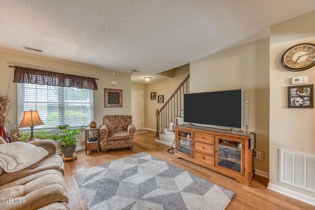 1725 Lakeview Drive, 42, Johnson City, TN 37601