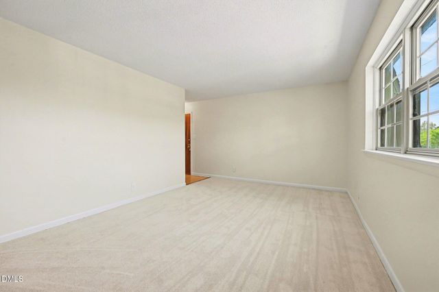 501 Jones Ferry Road Unit J9, Carrboro, NC 27510