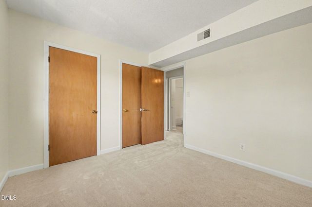 501 Jones Ferry Road Unit J9, Carrboro, NC 27510