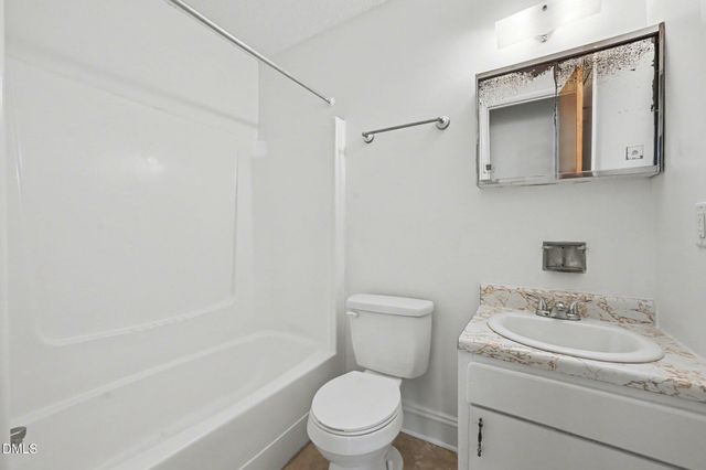 501 Jones Ferry Road Unit J9, Carrboro, NC 27510