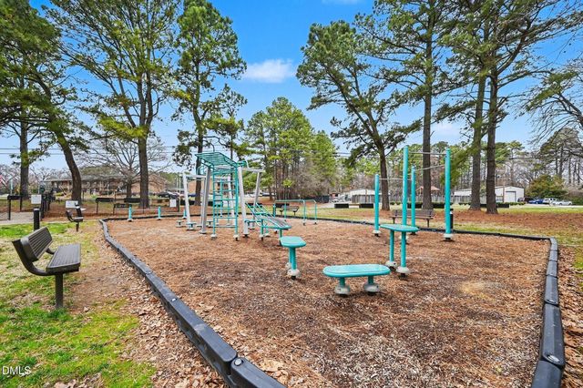 501 Jones Ferry Road Unit J9, Carrboro, NC 27510