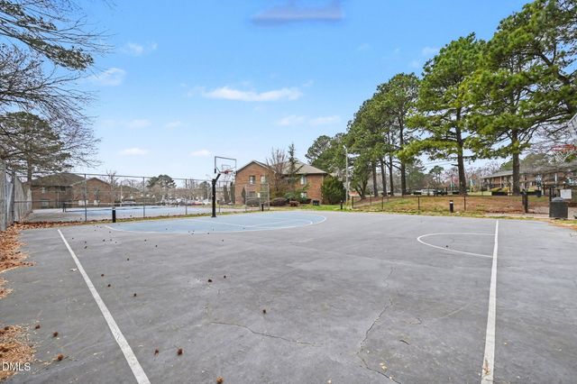 501 Jones Ferry Road Unit J9, Carrboro, NC 27510