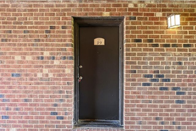 501 Jones Ferry Road Unit J9, Carrboro, NC 27510