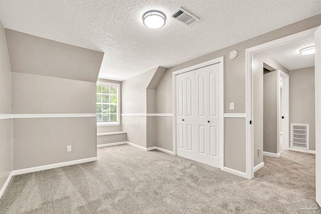5700 Country Squire Dr, Milton, FL 32570