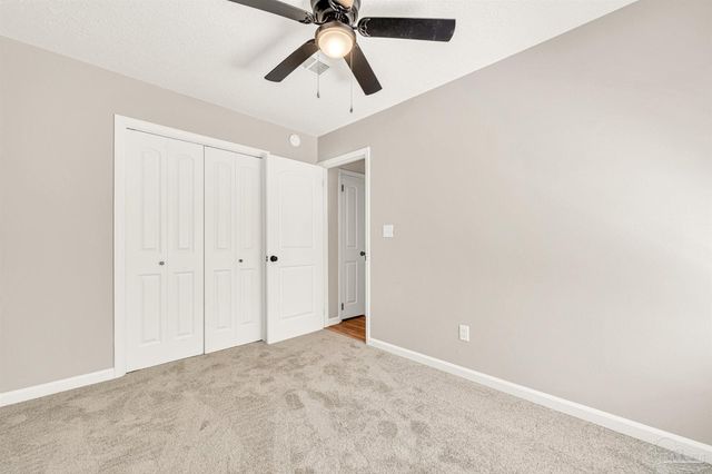 5700 Country Squire Dr, Milton, FL 32570