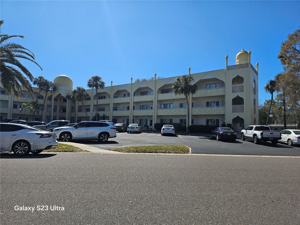 Image 25 of property listing at 2361 ECUADORIAN WAY 57, Clearwater, FL 33763