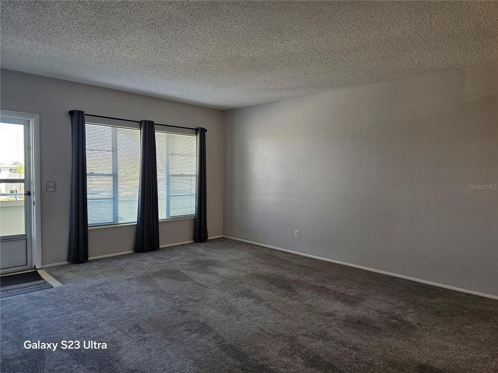 Image 4 of property listing at 2361 ECUADORIAN WAY 57, Clearwater, FL 33763